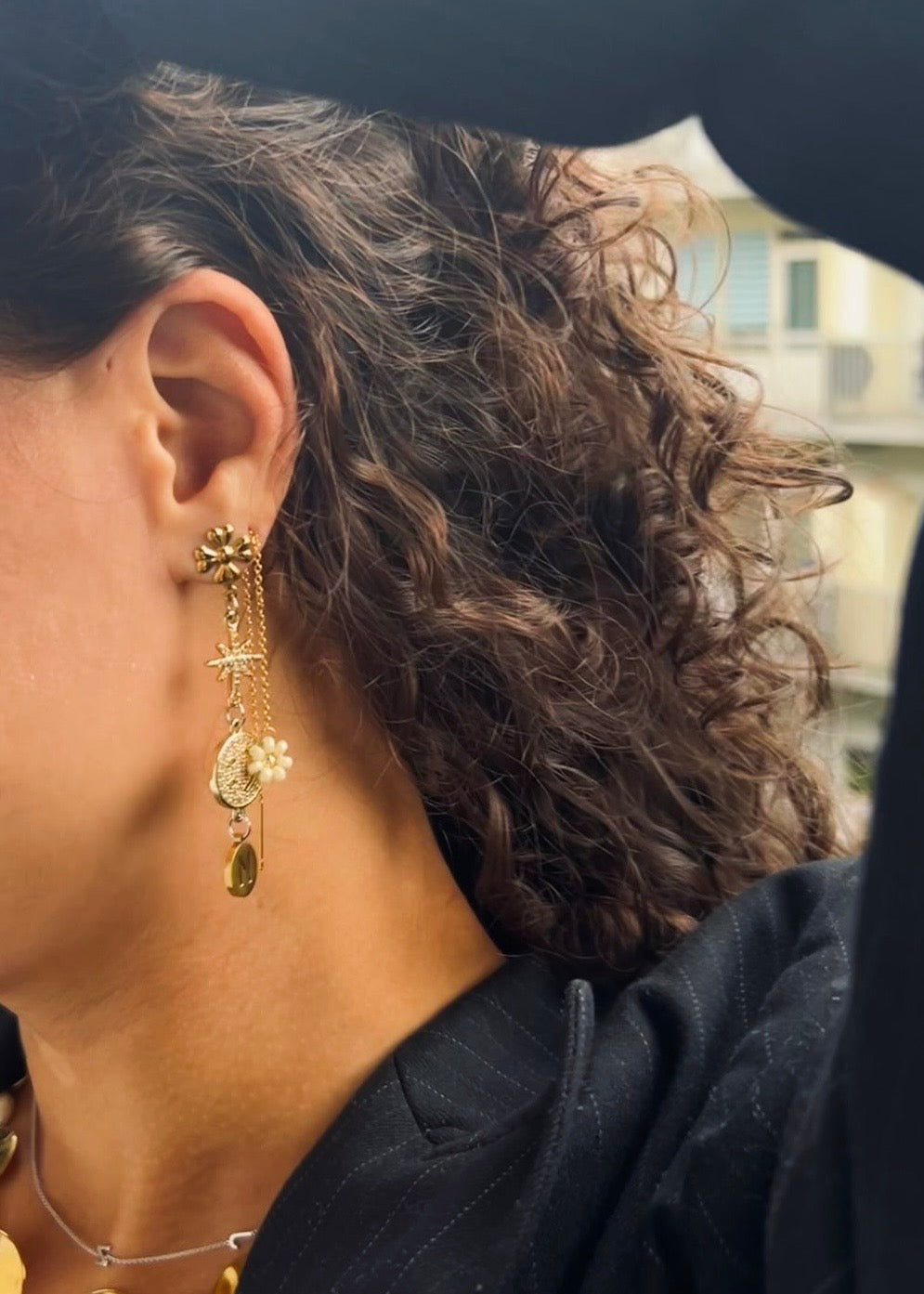 THREADER FLOWER EARRING