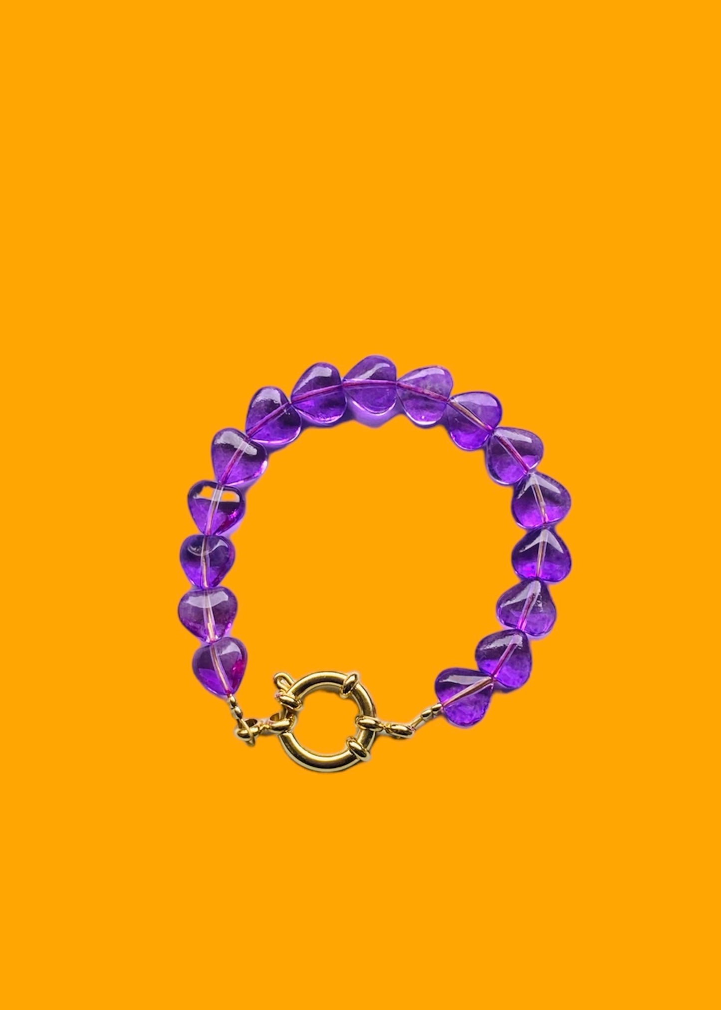 GLASS HEART BRACELET