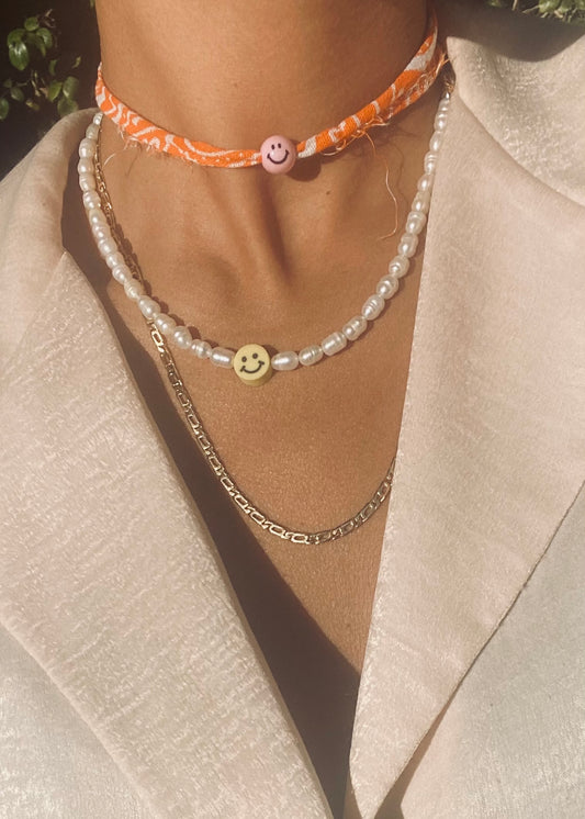 SMILEY BANDANA NECKLACE