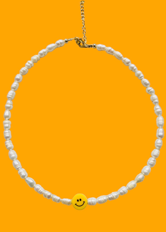 HAPPY NECKLACE